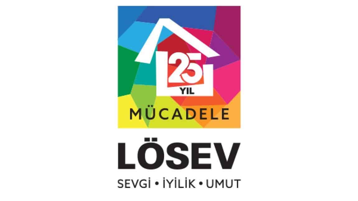 Lösemiyle mücadelenin simgesi olan turuncu rengi ile 2-8 Kasım Lösemili Çocuklar Haftası’nda dayanışmayı güçlendiriyoruz. Yaşasın Lösemili Çocuklar, Yaşasın LÖSEV.